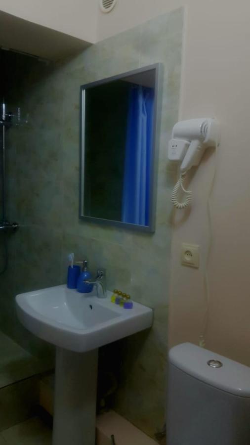 אלמטי R.Street Hotel מראה חיצוני תמונה